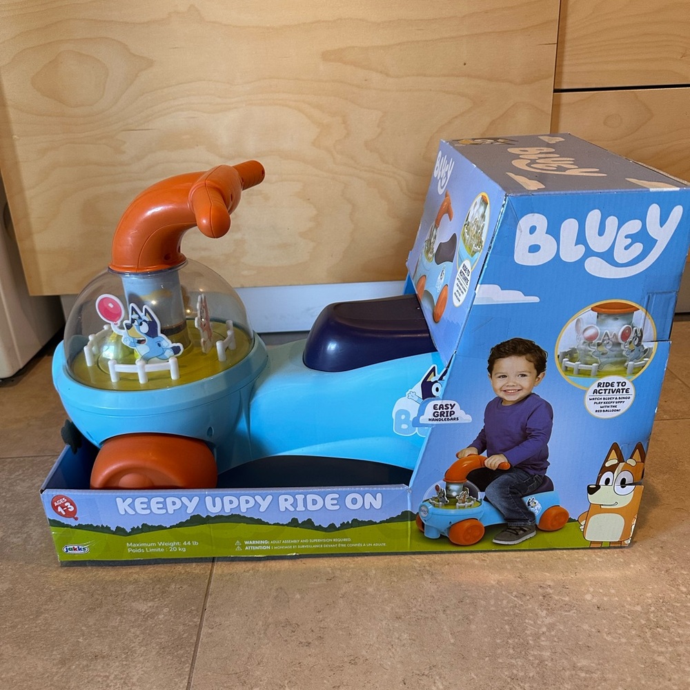 Bluey Ride On Toy - Toy Car